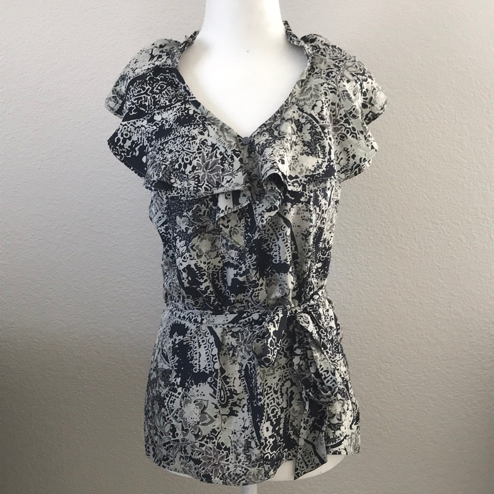 ⭐️3/$30⭐️ Banana Republic 100% Silk Top